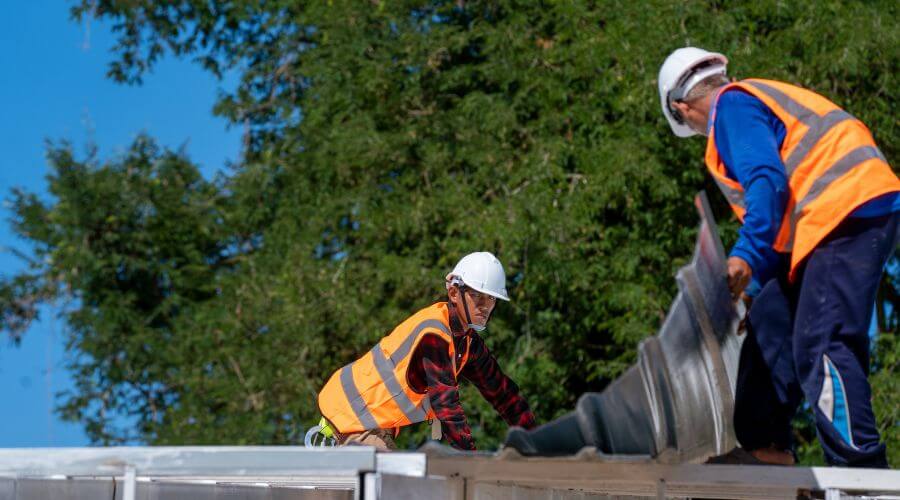 Professional gutter cleaning in Trezevant, TN